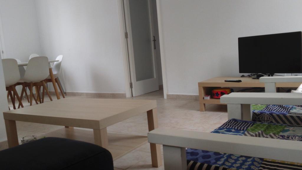 Grupoandria Villa Dora Cala'N Blanes  Szoba fotó